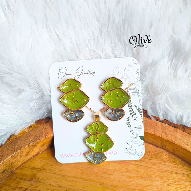 Enamel Pendent - 118 - Pendent with Earrings (Combo Set)