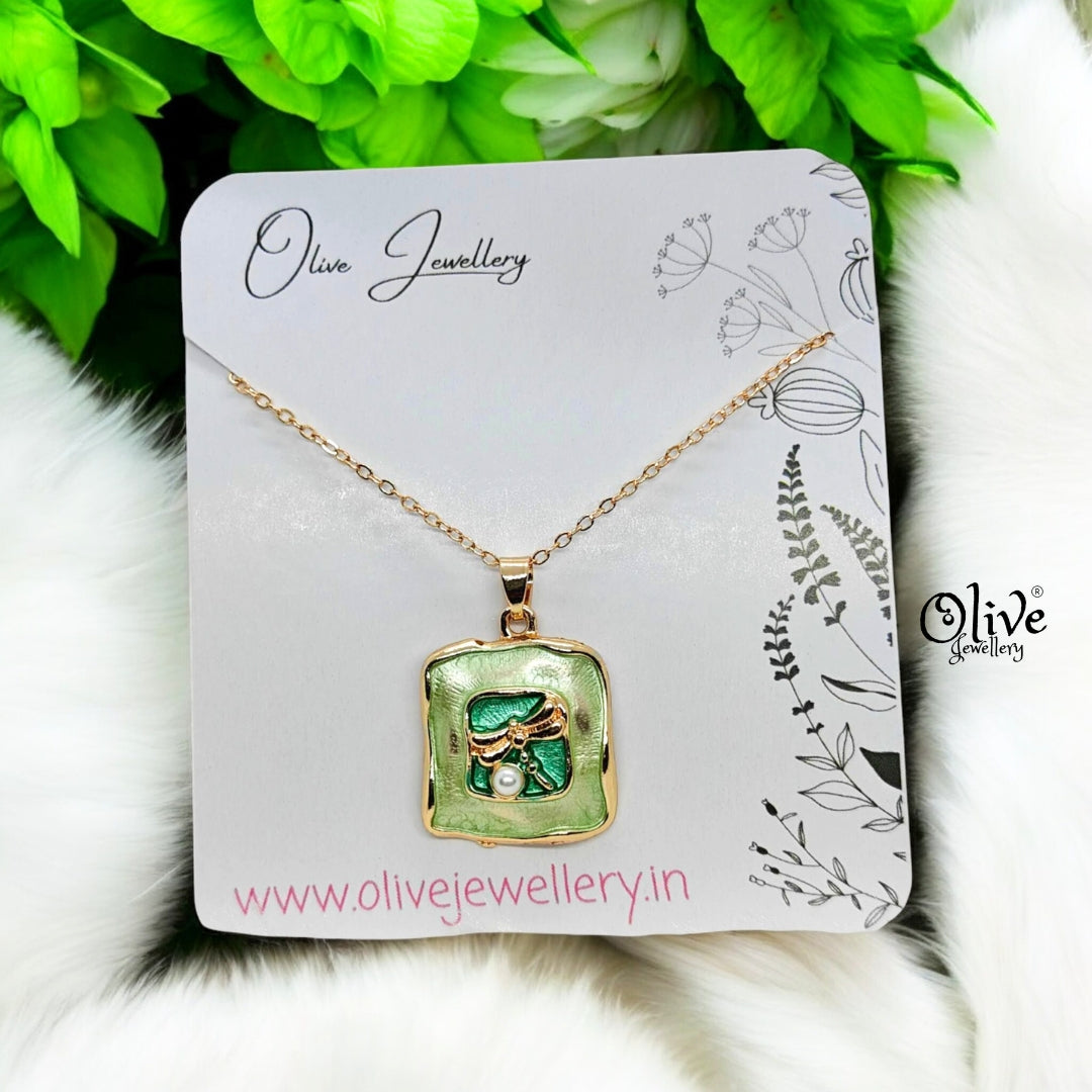 Enamel Chains - 174