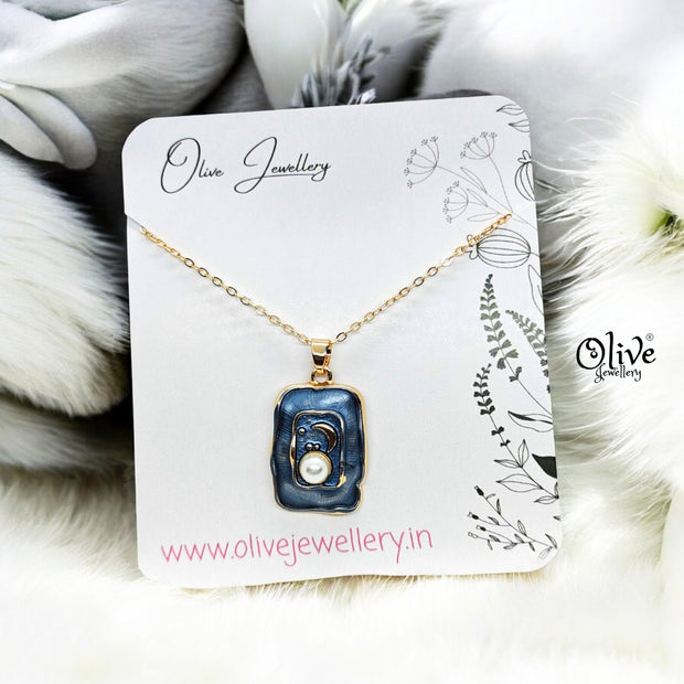 Enamel Chains - 204