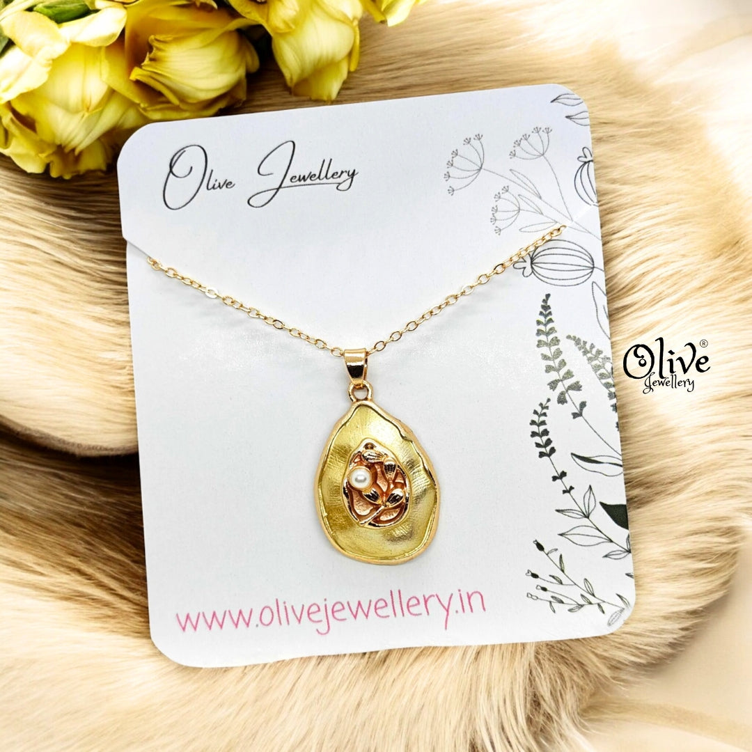 Enamel Chains - 210