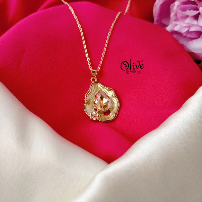 Enamel Chains - 229