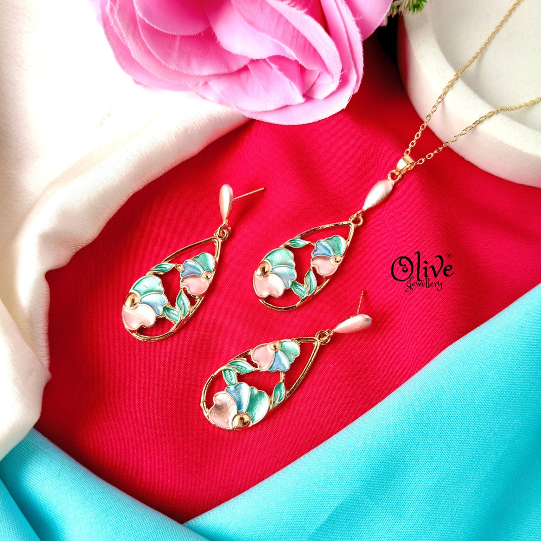 Floral Leafy Enamel Pendant Set