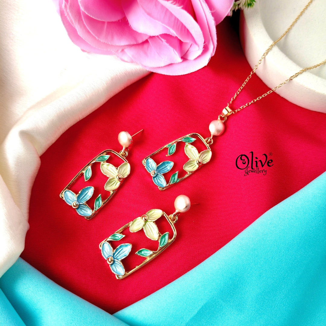 Double Flower Enamel Pendant Set