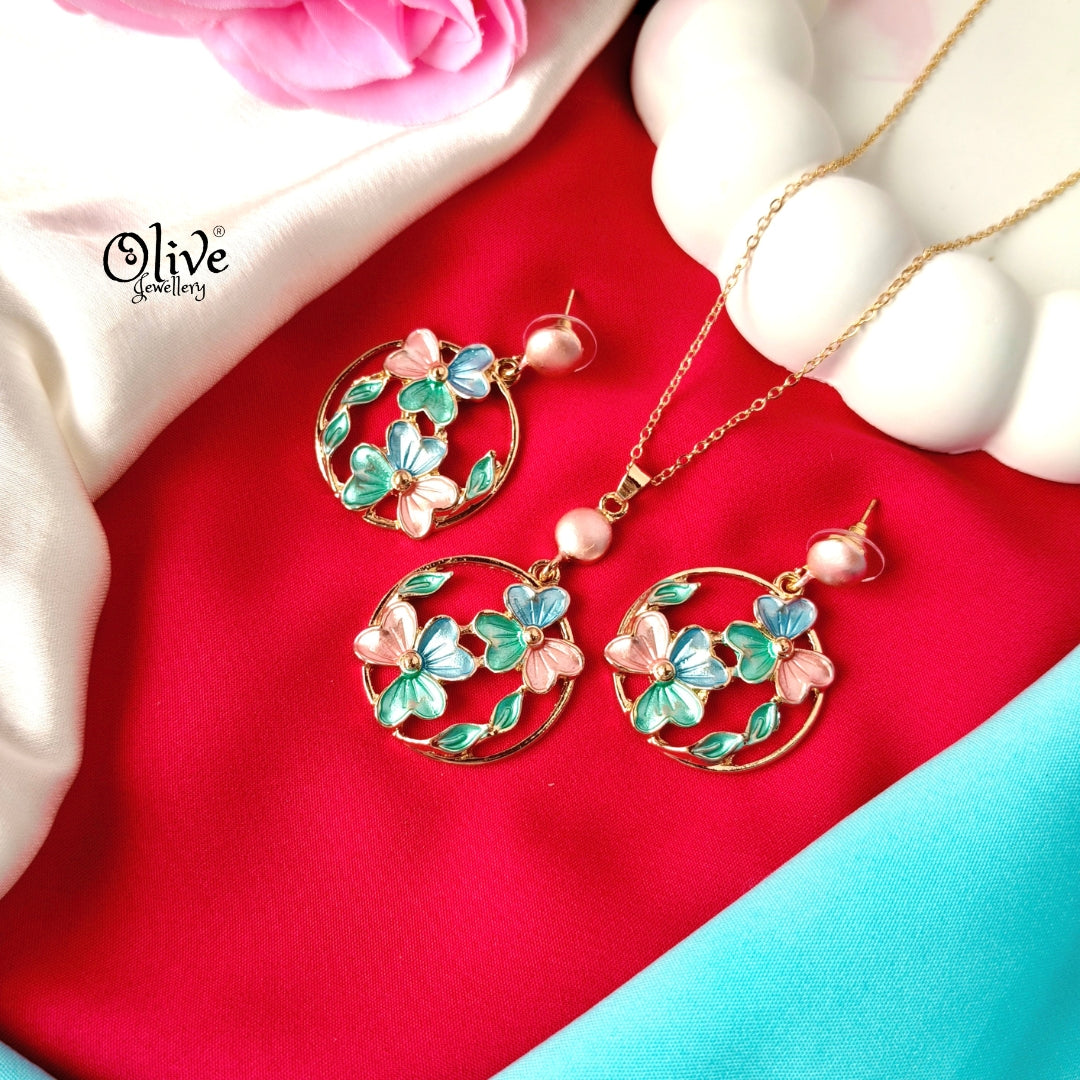 Leafy Flower Enamel Pendant Set