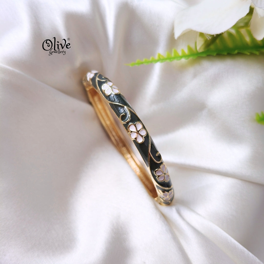 Enamel Kadas (Openable) - 45