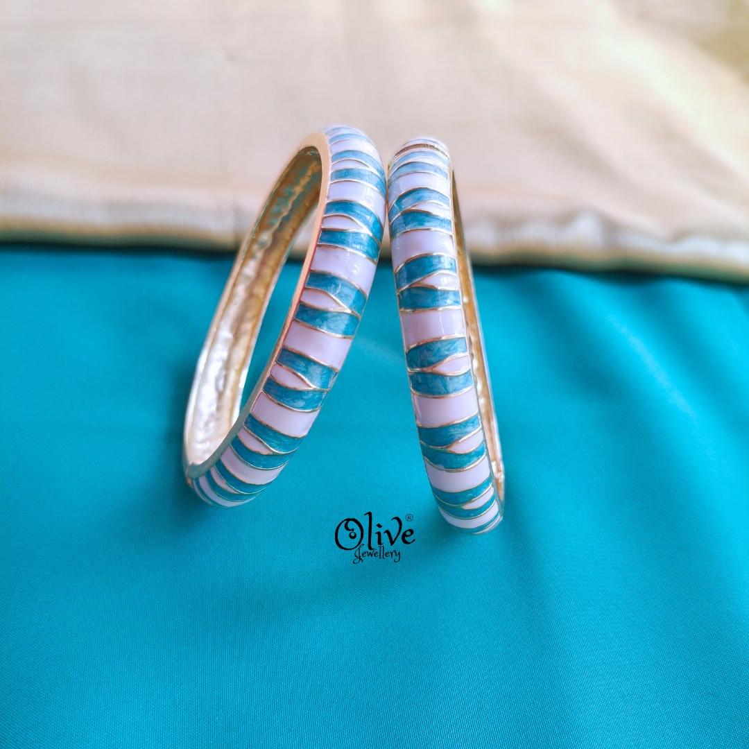 Enamel Kadas Pair (Openable) -116