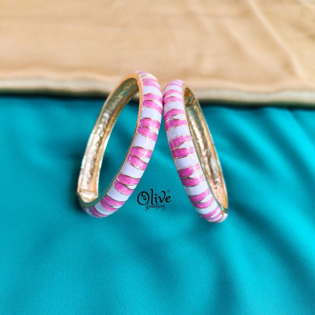 Enamel Kadas Pair (Openable) -120