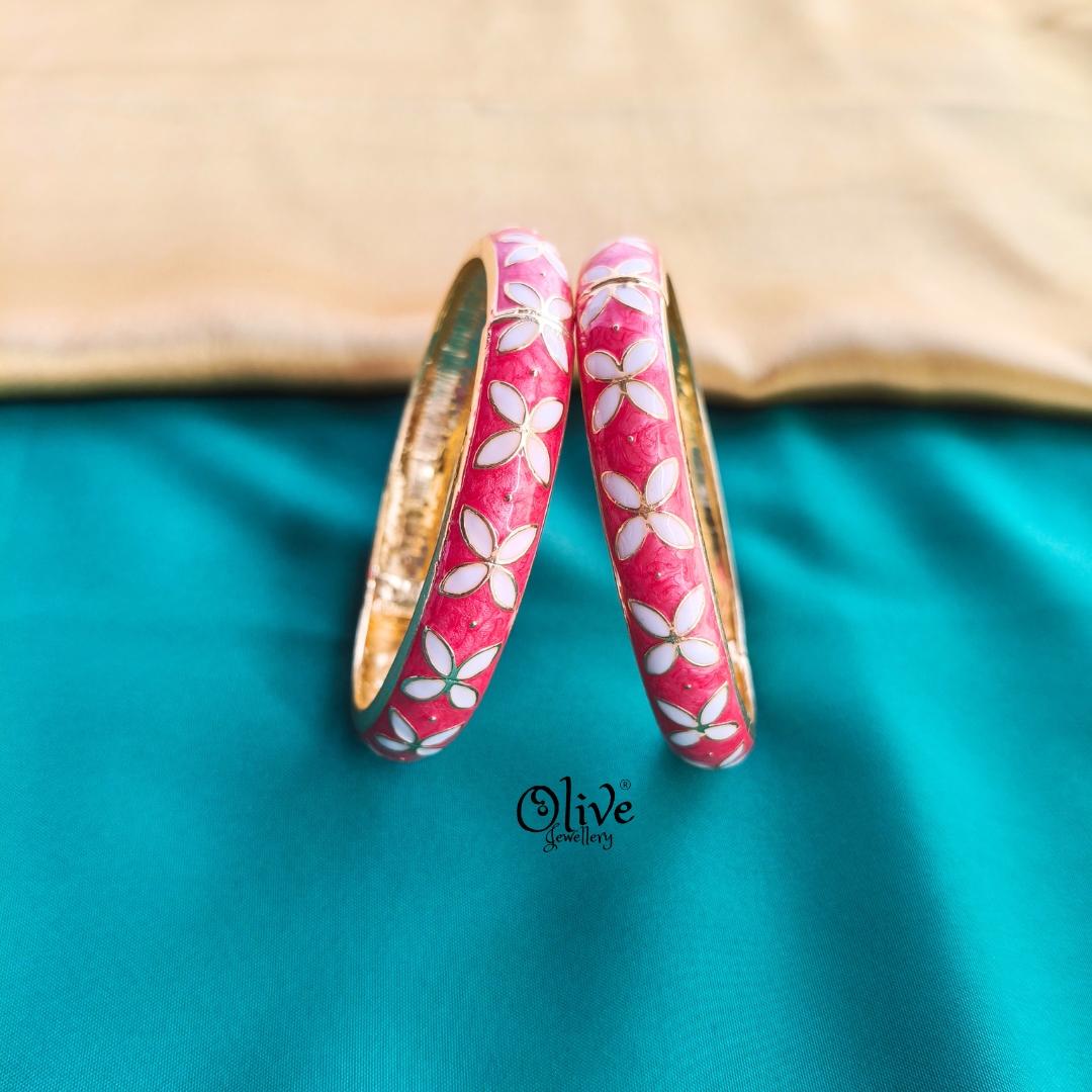 Enamel Kadas Pair (Openable) -127