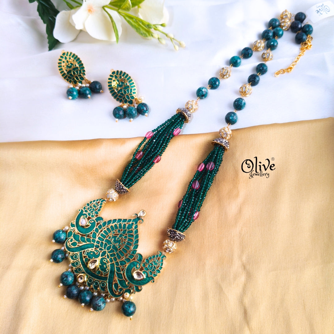 Filigree Neck Set