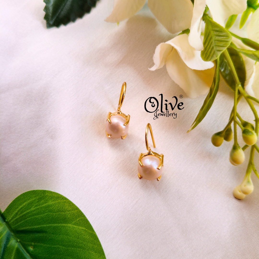 Fresh Water Pearl - Claw Fitting Hanging