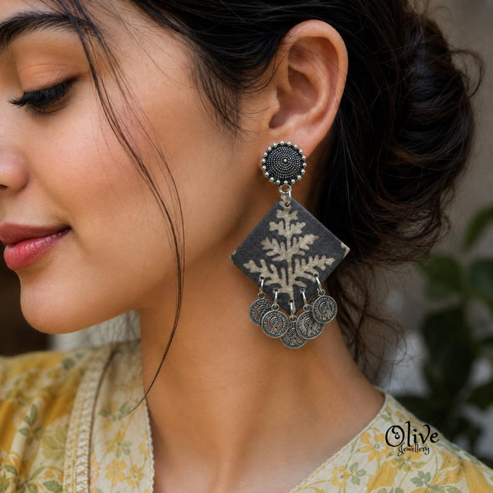 Handmade Kalamkari Earrings -084