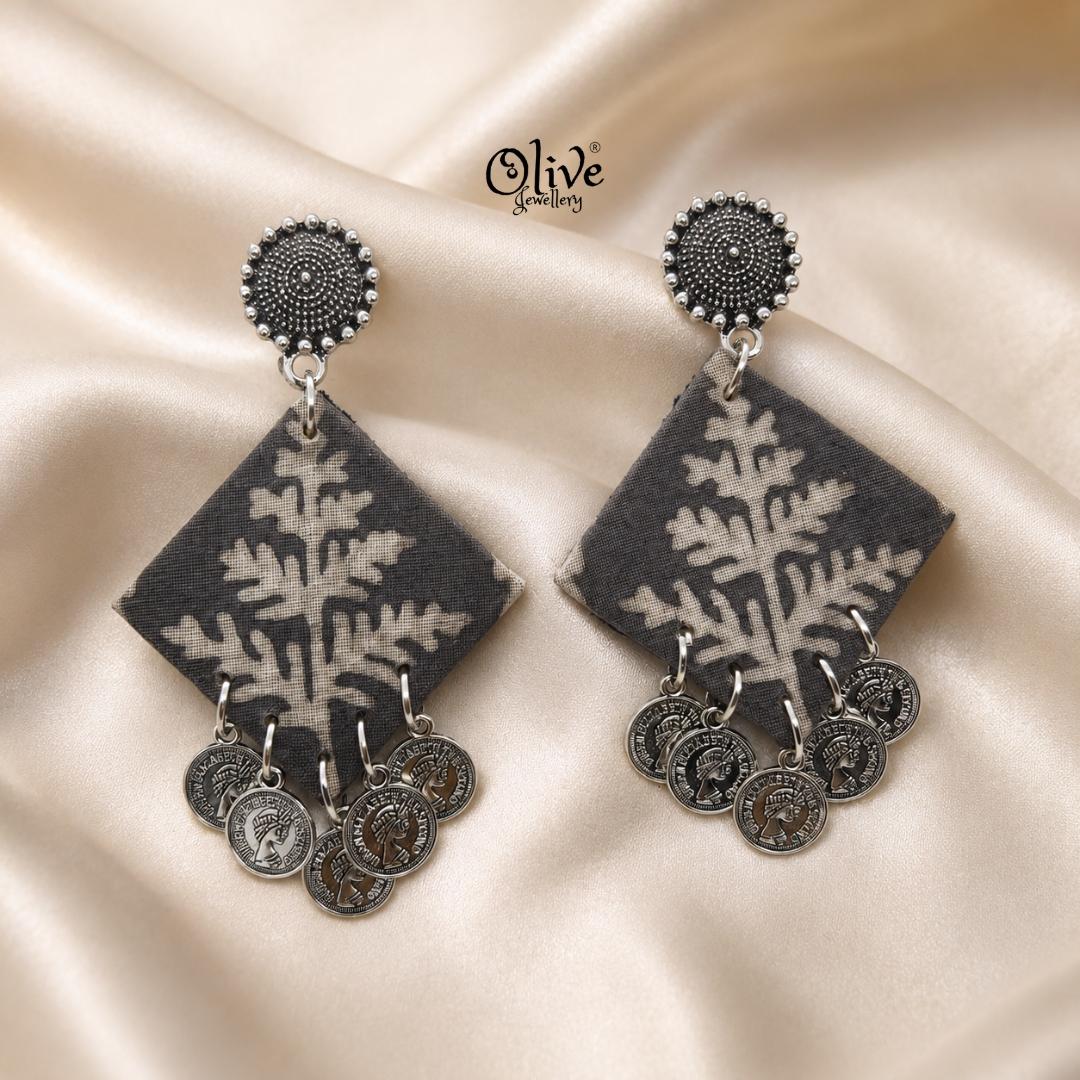Handmade Kalamkari Earrings -084