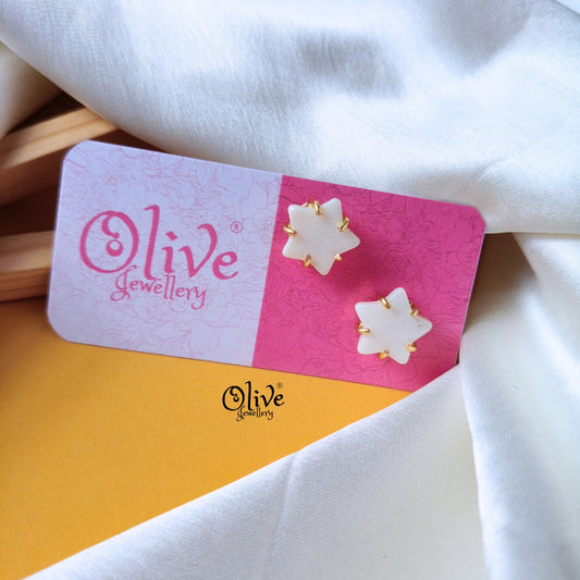Shell Studs - Claw Fitting -Big Star