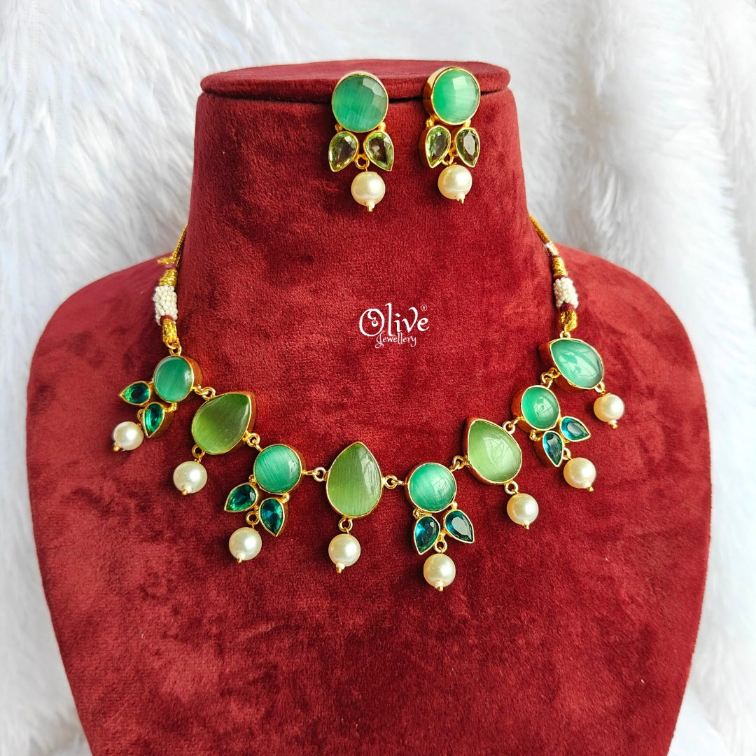Natural Stone Neckset - 57