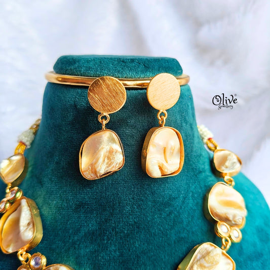 MOP Choker