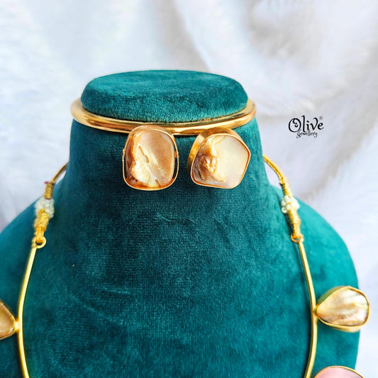 MOP and Monalisa Hasli