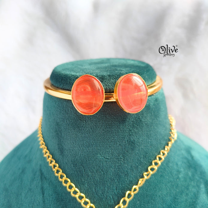 Monalisa Pendent