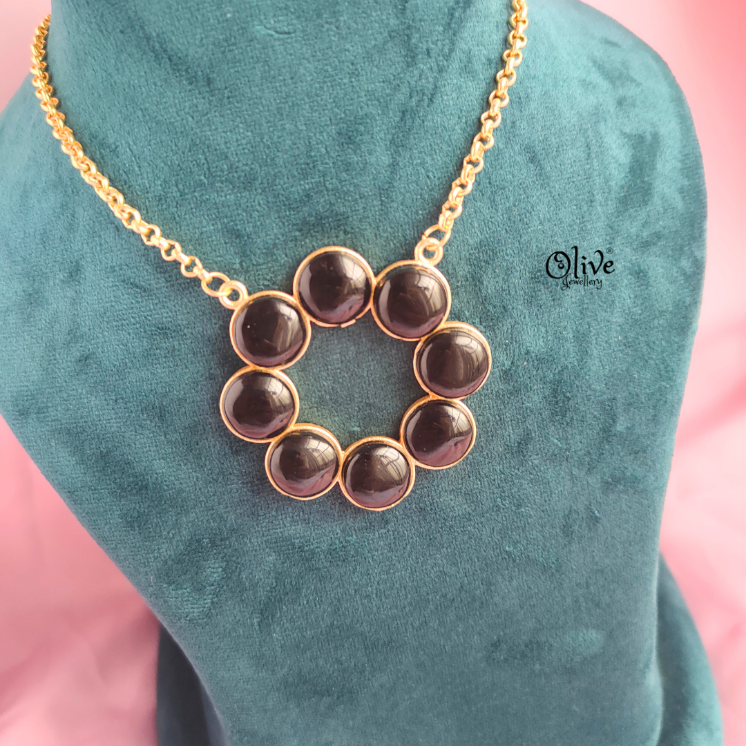 Monalisa Pendent