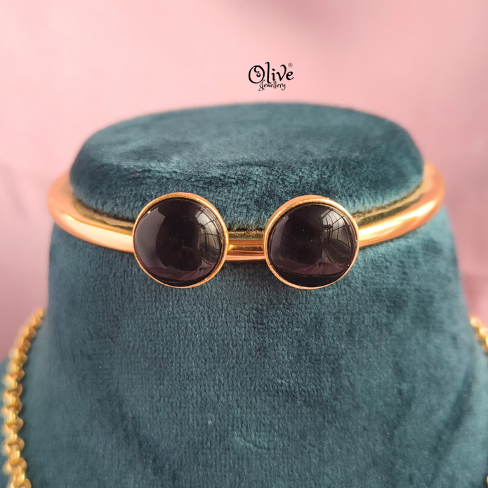 Monalisa Pendent