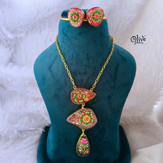 Tanjor Pendent