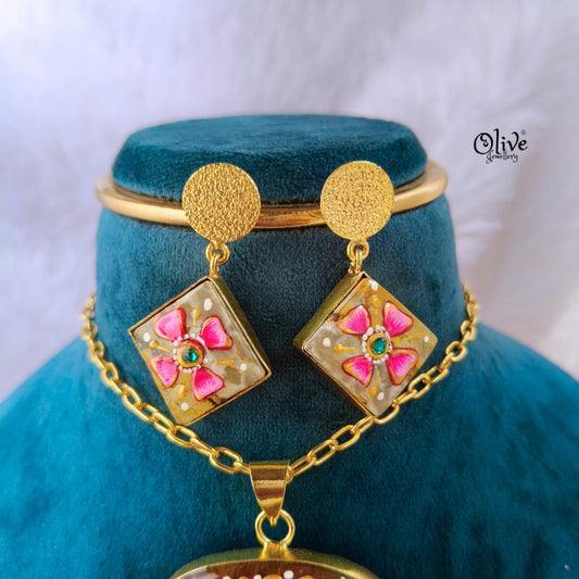 Tanjor Pendent