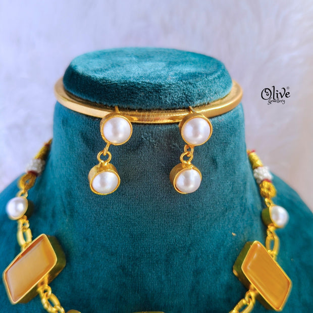 Monalisa Choker