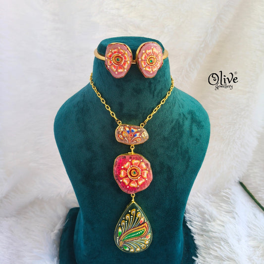Tanjor Pendent - 177