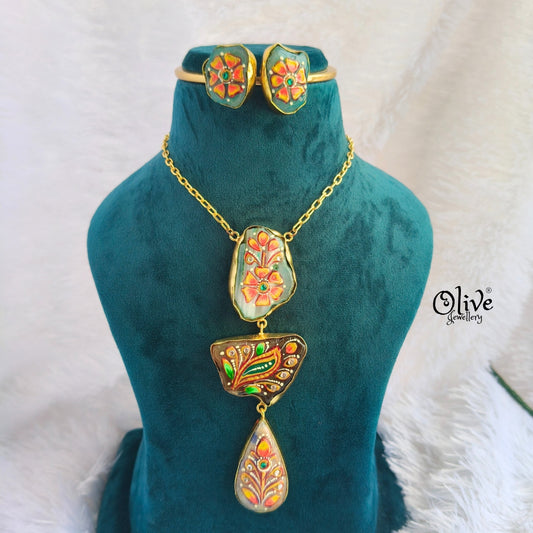 Tanjor Pendent - 178