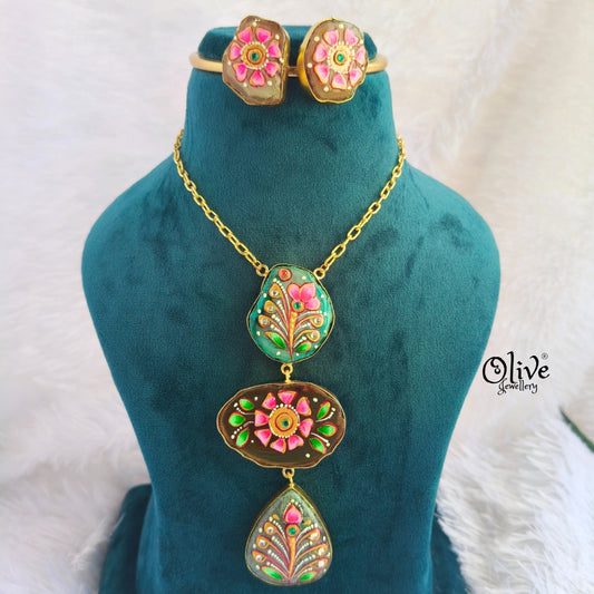 Tanjor Pendent - 184