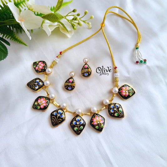 Tanjor Natural Stone  Choker-318