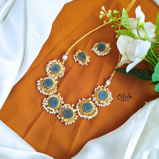 Natural stone Choker