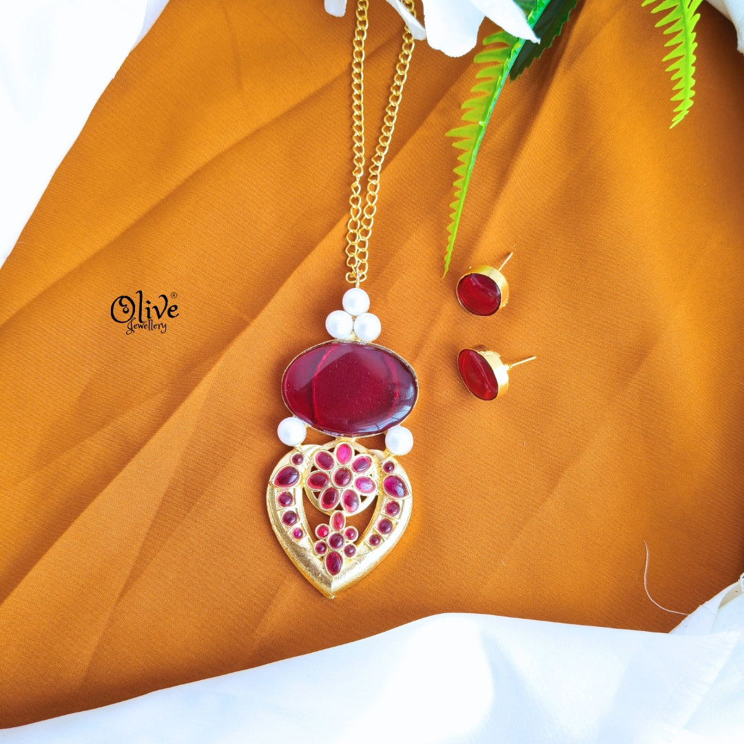 Monalisa Pendent
