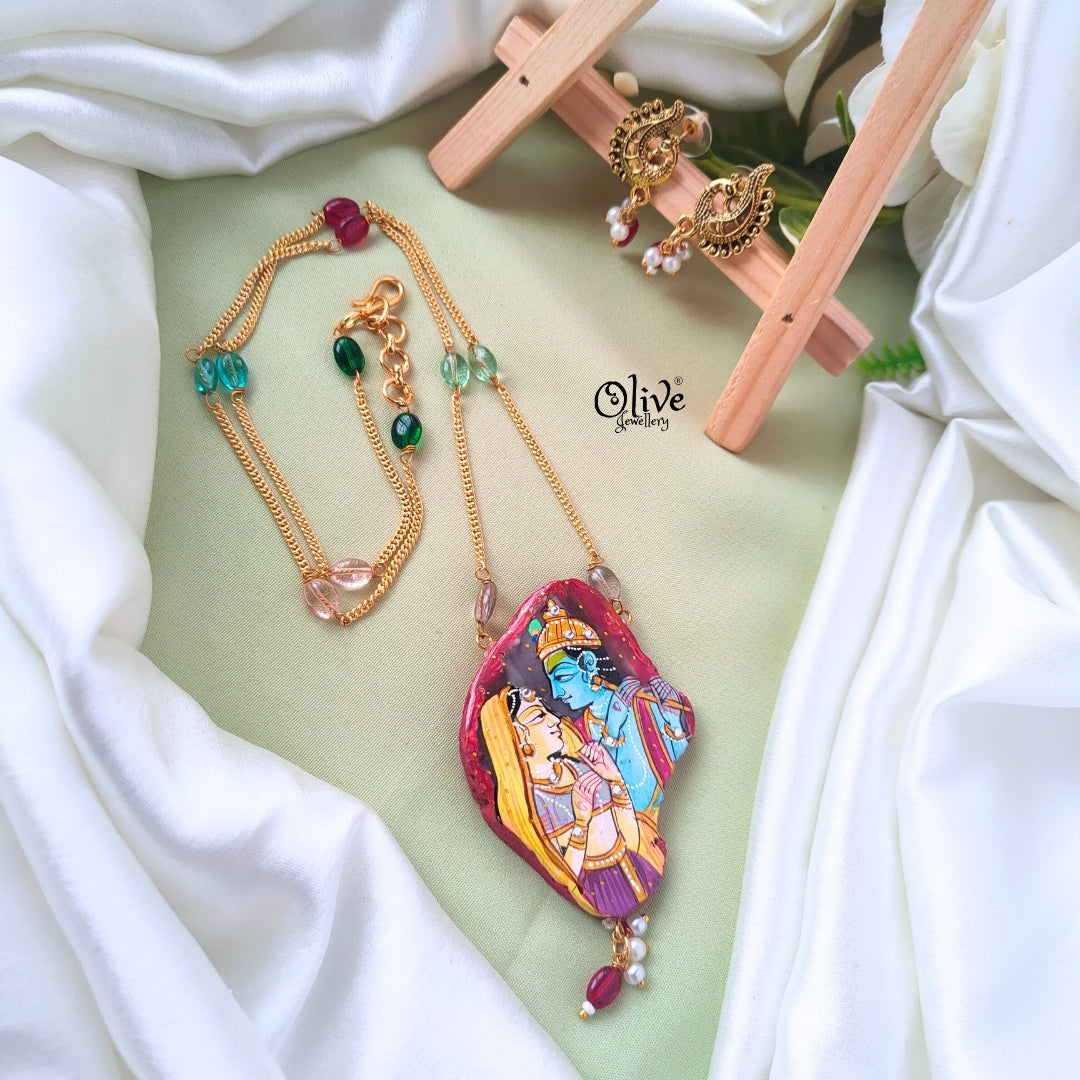 Radhakrishna Pendant -560