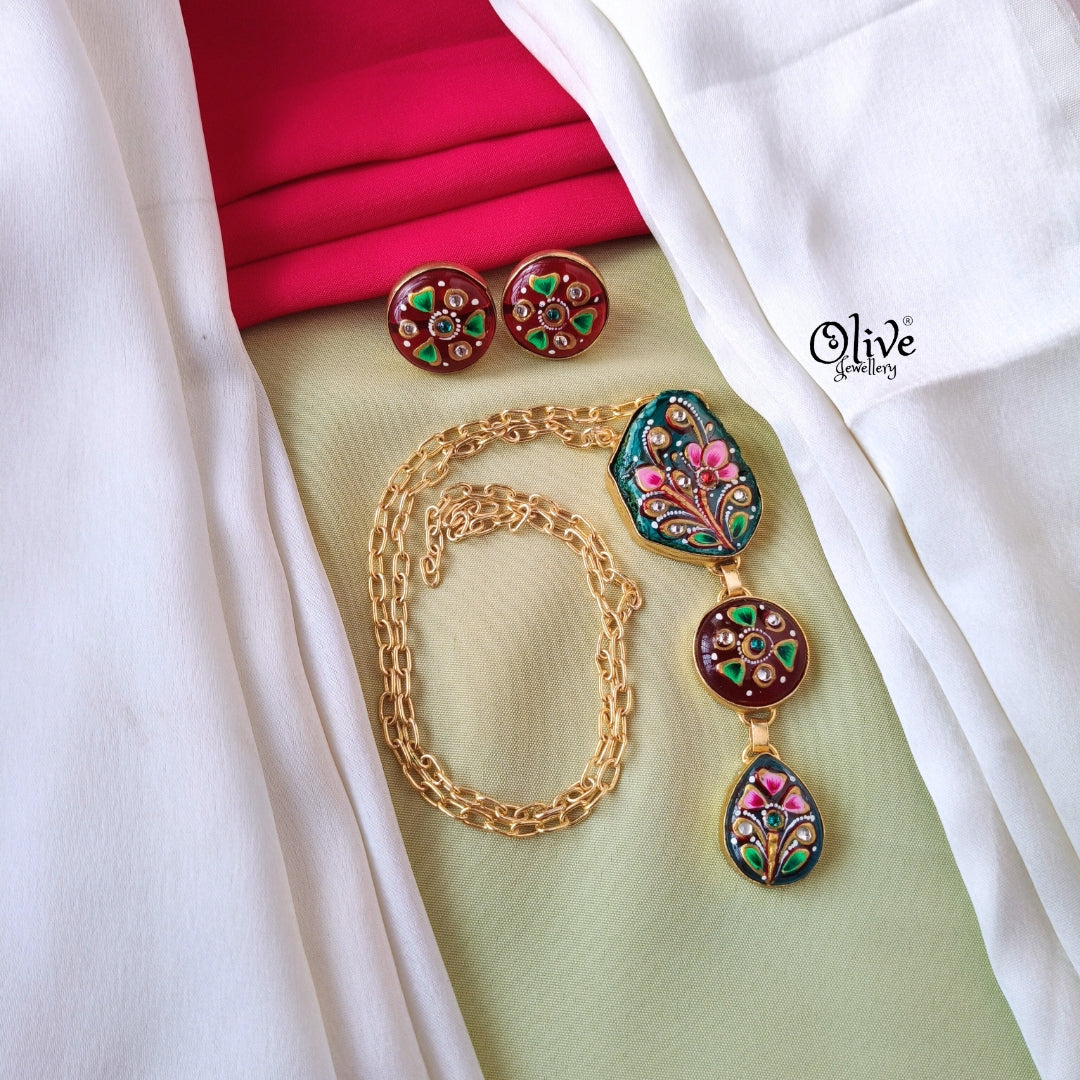 Tanjore Three Step Pendant Set - 651