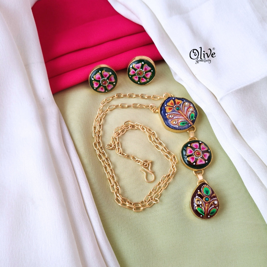 Tanjore Three Step Pendant Set - 652