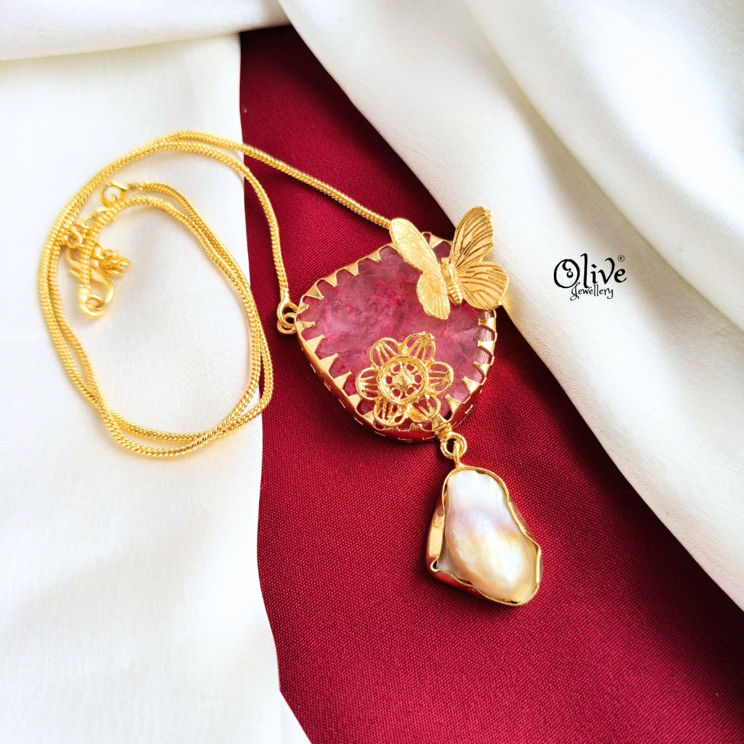 Natural Stone Butterfly Pendent-700