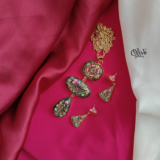Tanjore Three Step Pendant Set - 789