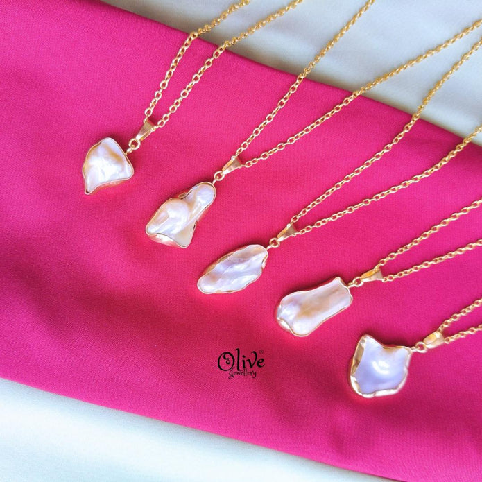 Burak Pearl chain-970