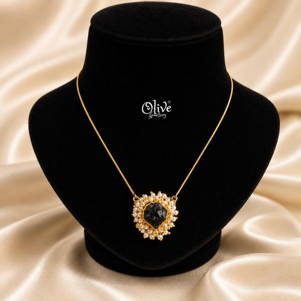 Gem Stone Collection Pendent - Collet Fitting - with Pearls - 26