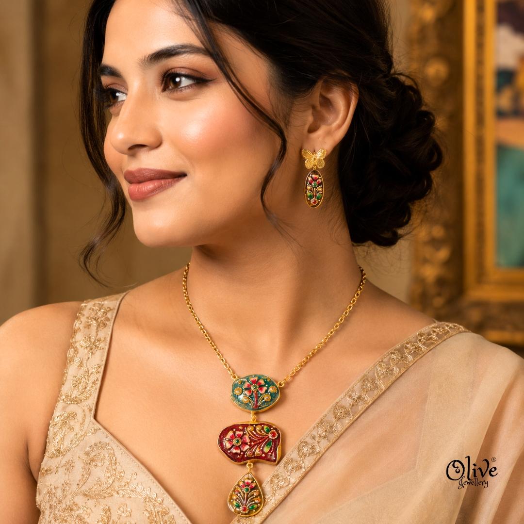 Tanjore Three Step Pendant Set -1170