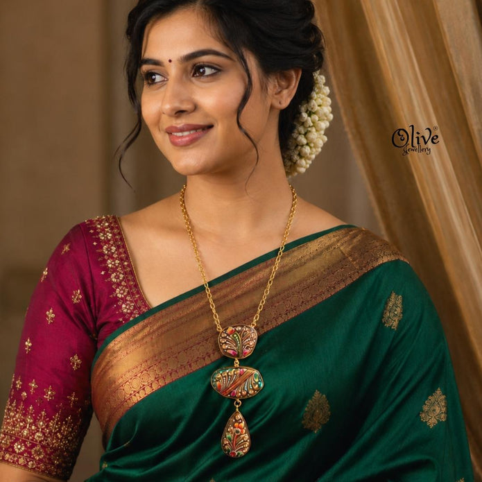 Tanjore Three Step Pendant Set -1186