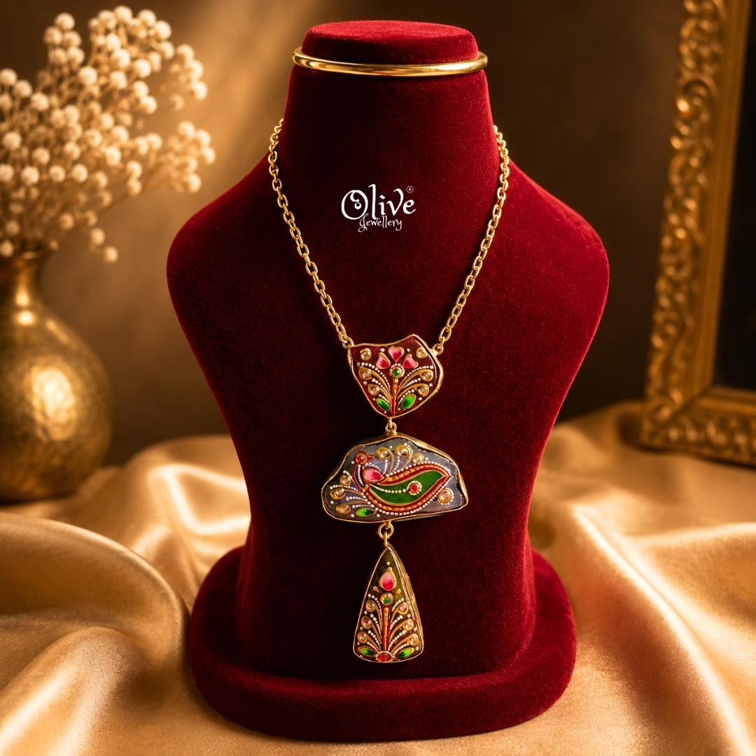 Tanjore Three Step Pendant Set -1187