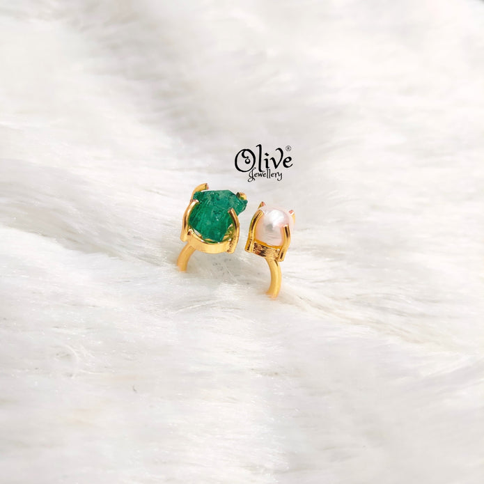 Natural Stones Finger Rings - Claw Fitting - Rough Shape -Crystal Stone with one Pearl