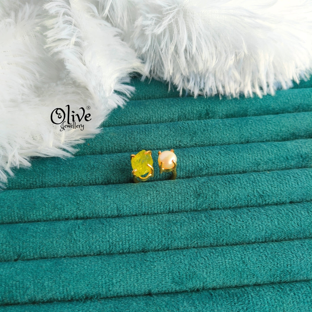 Natural Stone Finger Rings - Claw Fitting - Stone With Pearl