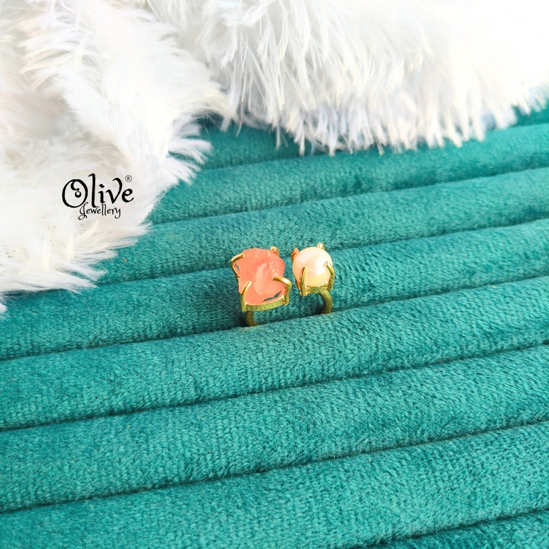 Natural Stone Finger Rings - Claw Fitting - Stone With Pearl