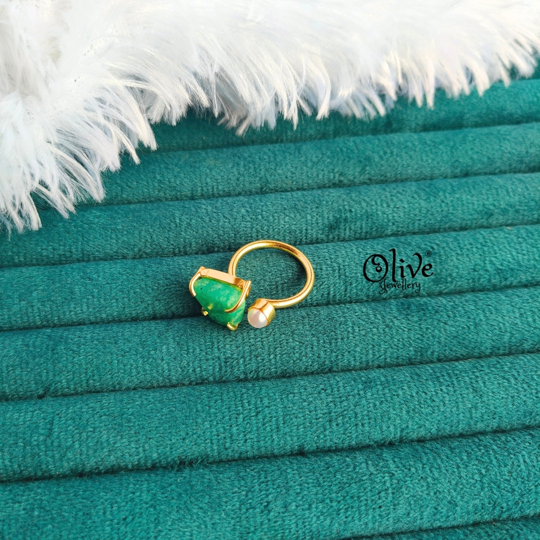 Natural Stone Finger Rings - Claw Fitting - Single Stone with Pearl