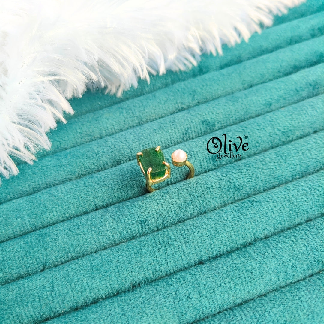 Natural Stone Finger Rings - Claw Fitting - Single Stone with Pearl