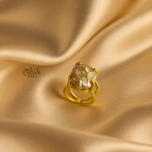 Coin Pearl  Finger Rings - Claw Fitting -  217