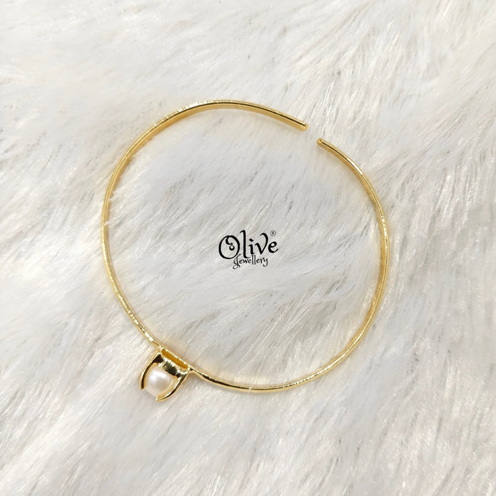 Fresh Water Pearls - Claw Fitting - Single Pearl