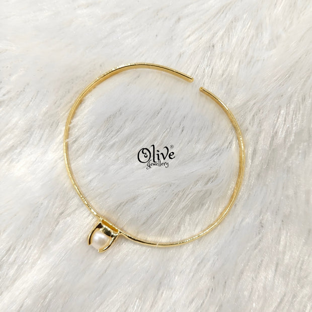 Fresh Water Pearls - Claw Fitting - Single Pearl